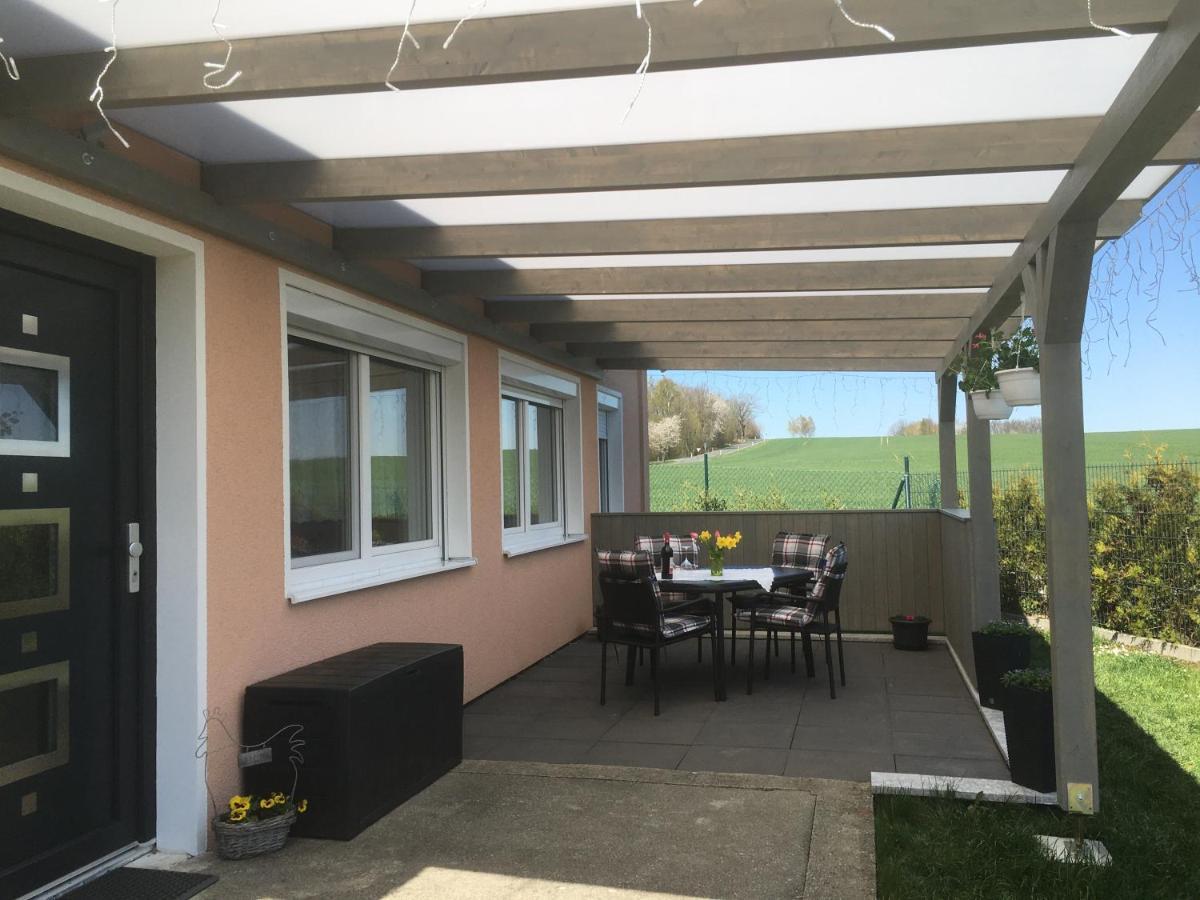 Apartamento Ferien Am Hofe Hainewalde Exterior foto